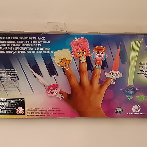 Trolls DreamWorks World Tour tiny dancers - Picture 1 of 2